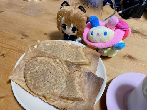 ゆいちゃん、ペチャハナ、たいやきだよ。