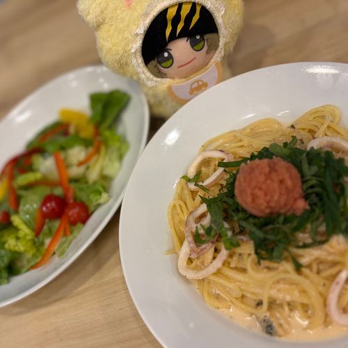ししょ
パスタだけじゃなくて
サラダもしっかり たべて
えらい えらいッスよ
もりもりたべて げんきになるッス