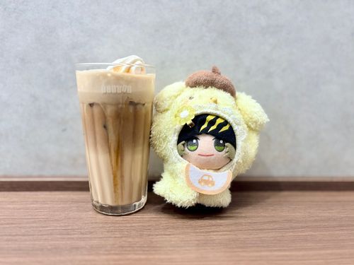 このひ ししょ は
あっつい なか
あるき まわって
つかれて
「とーぶん ほきゅー！」
って いってた ッス
アイスで ちべたく
とーぶん ほきゅッス！