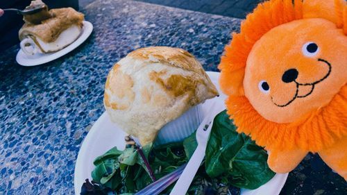 こんにちは、らいおんです。
こちらはバンクーバーでにんきの
ぽっとぱいのおみせのやつ！