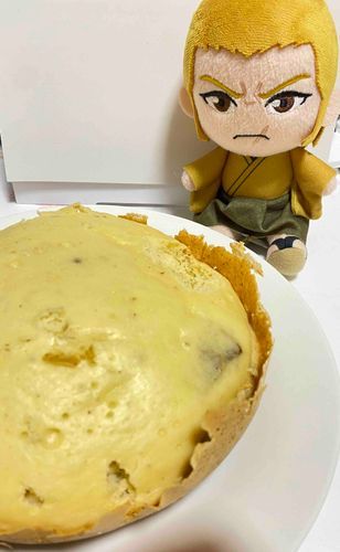 なんやこれ　さいずがとんでもないんやがなにしたん？
え？すいはんきでぱんけぇきつくれるかじっけんしてできたさんぶつやと？

でかすぎやろ　こんなんたべるのにじかんかかるで
しゃーないからわしもたべるのてつだったる　かんしゃせぇ