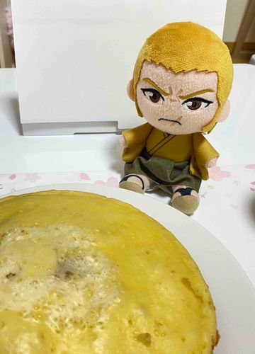 ひさしぶりのとうこうやのにまたすいはんきぱんけぇきかいな
でもまぁまえよりきれいでうまそうやな
じゃあさっそくたべるで

………ん？