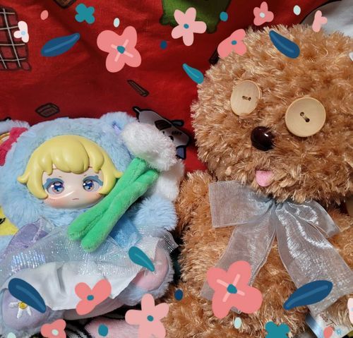 ティムちゃんからはなをもらった！🪷🪻🌷⚘️🌹🌺💮🌸🌼🌻
きれいたいせつにするねティムちゃん！🪷
