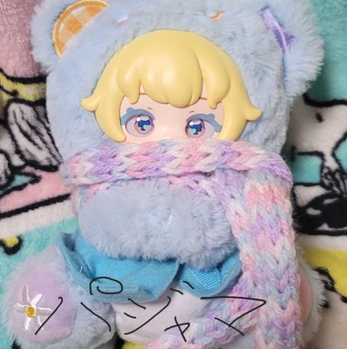 マフラーをきにいりすぎてねるときも、
マフラーかぶるんだ！
