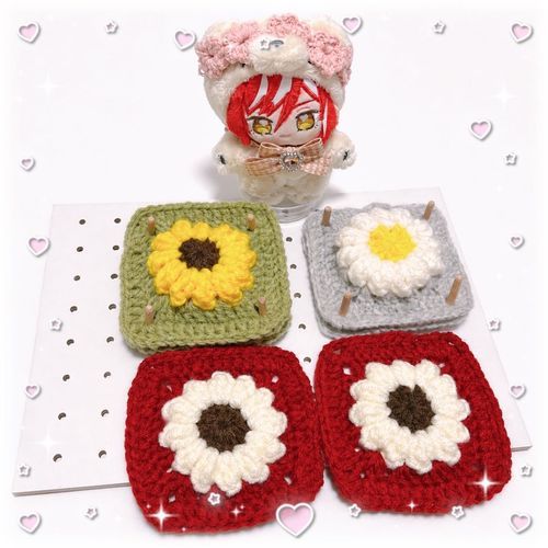 お花畑…かナ？ボクの髪と同じ色もあるネ♪