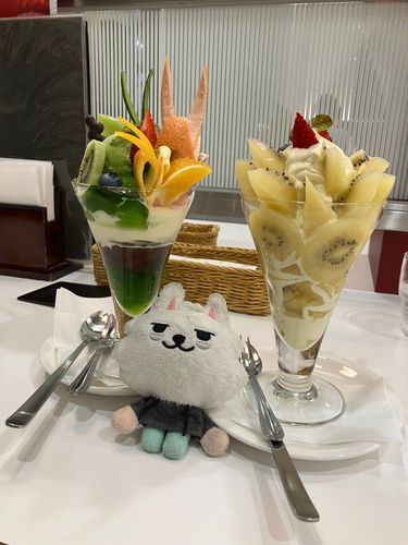 おっきい ぱふぇ たべたよ～ 🐰