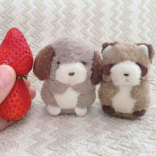 🍓と せいくらべしてみたよ！
ぼくたちは、いちご1.8個分くらいだったよ✨️🍓🍓
いちごって、かわいくておいしいなんてキセキてき❣️