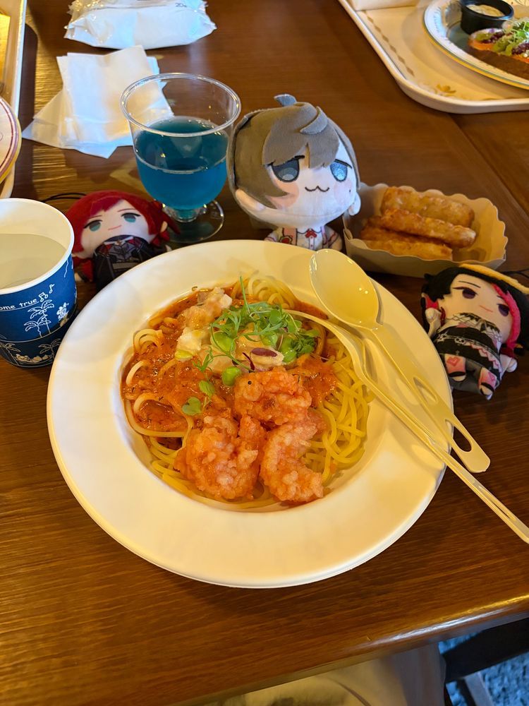 ディズニーシーに行ったよ
ちょうど、にじフェスの日だったから、ぬい持ってる人たくさんみた