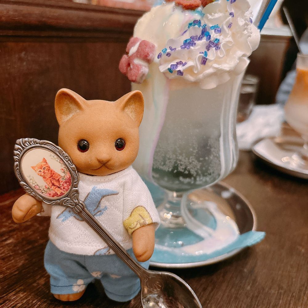 ‪𝚌𝚊𝚏𝚎‬◡̈𖠚ᐝ
🩵6月のあじさいメニュー☕𓋪𓈒𓏸
さつえいちゅうにちょっぴりとけちゃったけど…おいしかった🍨💜