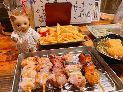 暑さと忙しさに追われているぼくとかいぬし…なかよしのみんなは元気かな🐱🍻✧*｡
あれ？ふわもこSNSの雰囲気ちょっぴりかわった？？(((* ॑꒳ ॑* ≡ * ॑꒳ ॑*)))