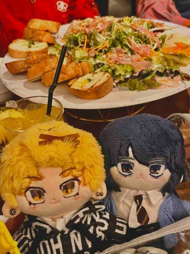 ともだちとごはん！