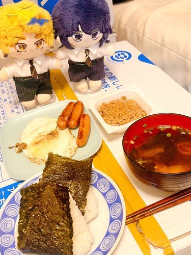 おはよー！🥱
いつもよりちょっとごうかなあさごはん！☀️✨