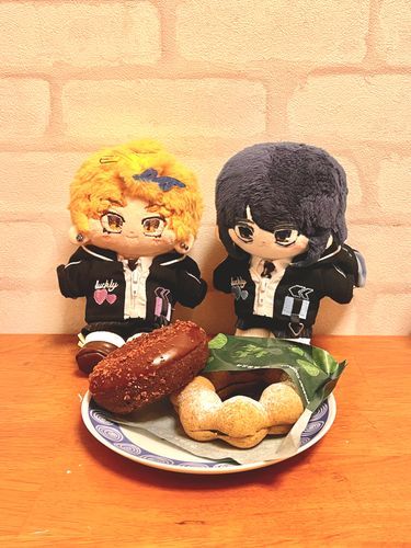 ミスドたべたよ〜🍩
今日はいっこずつなんだ！