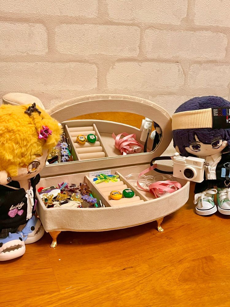 あたらしくソファーとくつかってきたよ！🛋🦈
けんちゃんわりびきのくつ買ってた😳すきなのかえばいいのになー