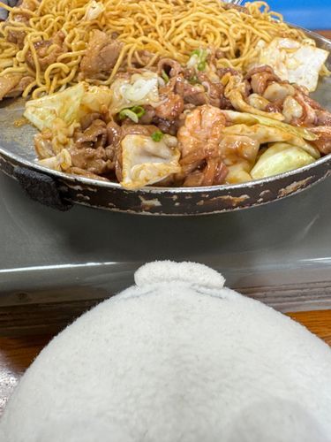 ゴロニャーン！（先日、出張先で訪れたご飯屋さんがとても美味しかったです。お味噌は日本の味ですね）