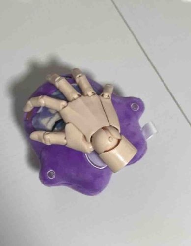 ガッ