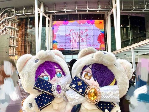 マヨぬい「ヒィ〜…♡（ゲスト参加でしたが、お頭と同じ舞台に立てて嬉しかったですぅ…♡））

しのぬい「にんにににに！『にんにに！にんにににんに』にににんににんにござる！（今度はぜひ！『おんみつ！忍術音頭』も披露したいでござるな！）」

マヨぬい「ヒィ…ヒィン♡（うふふ…そうですねぇ、いつかのお楽しみですね♡）」