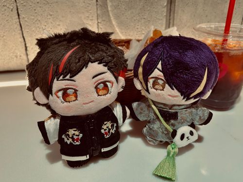 てちぬい「ぬぬぬぬいぬぬーぬぬぬぬいッス！（漢らしい衣装で嬉しいッス！）」

いつしの「ににににんにんにににんにござるにん！（鉄虎くんかっこいいでござるよ！）」