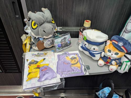 ポケモンスタンプラリー2026年スペシャル版をゲット🤔対象のお店アチラコチラで完売してたて噂流れてたから諦めてたらまさかゲット出来たΣ(ﾟДﾟ)今年の夏はポケモンスタンプラリー巡りにチャレンジしてみようかな？🤔私電車ほとんど乗らないから路線や駅名も知らない事だらけだし方向オンチだけどクリア達成出来るかな？(；・∀・)一緒にスタンプラリー参加出来る人居ないからぼっちなの（；^ω^）