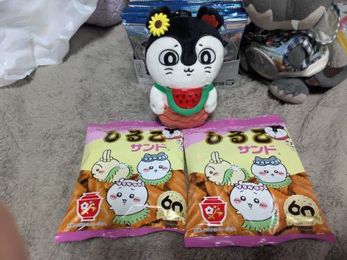 ぼたんからしるこサンド貰ったの。
後でゆっくり食べよ♫