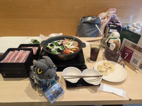 今日の昼飯は、しゃぶしゃぶ食べ放題だぜ😋♫