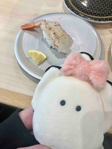 ぷりぷりのエビだよーっ！🦪