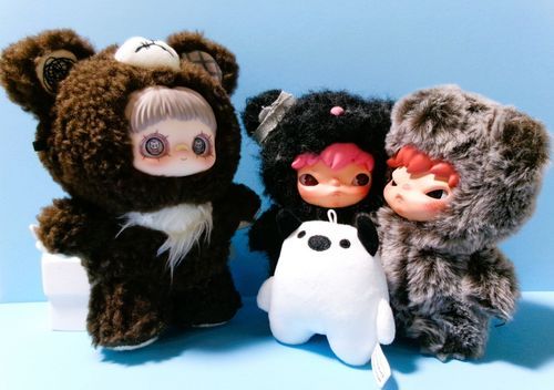 ボー「しんじんのクマさんに、うちの双子クマさんを、しょうかいします」  
マオくま「よろしくね☆」  
ボー「コワいおかお、していますが、本当はよろこんでます」