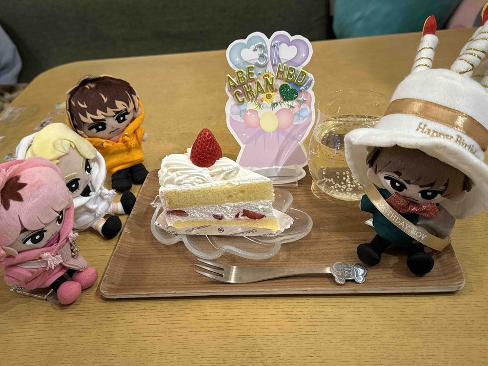 今日はあべちゃんの誕生日！！！(^^)
あべちゃん、おめでとー！！！
みんなでお祝いしたよ〜！！！🎉🎉🎉