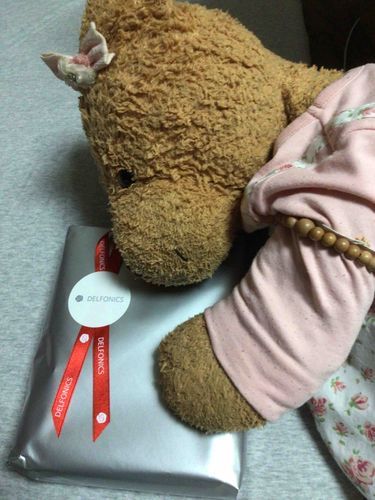 ぬしさんが、ダンボールから キラキラの だした
なんだろう🤔きになる〜
でもあけるの、こんしゅうの きんようび なんだって