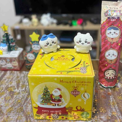 これはクリスマスケーキが待ち遠しく感じていたちいかわとハチワレ