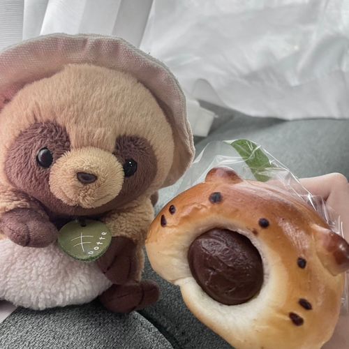 みてみて！
このパンとーってもかわいいの(˶' ᵕ ' ˶)♡♡
おいしかったな( ˶ ᷇ 𖥦 ᷆ ˵ )
