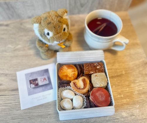 ずっとあたためてたクッキー缶を満を持して開封〜！！🐯🍪