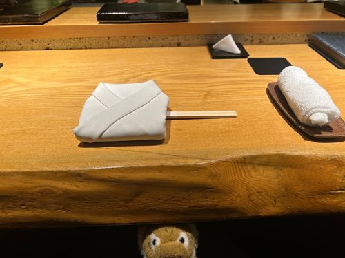 回らないお寿司屋さんだよ🍣🐯