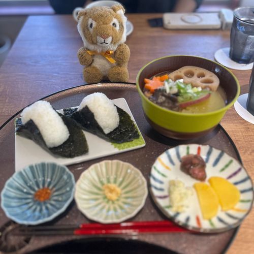 秋の具材がたくさん入ってる豚汁〜！