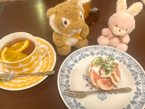 また素敵なカフェ見つけちゃったんだよねぇ🍰🐯🐰☕️
旬のイチジクにときめくしまちゃんです