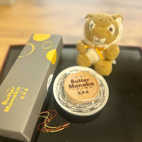 お取り寄せしてたバター最中が届いたよぉ！お塩が効いててめちゃおいしいんだよねぇ🐯🫘🧈