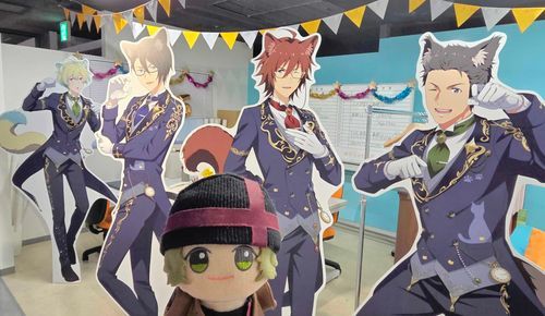 今日事務所に寄ったらにゃんと⁉️315にゃ執事のみんながお迎えしてくれたッス…‼️😸🎶
衣装が凝っててかっこよくてかわいいポーズもキマってるッス‼️🥹✨
想楽は早速テレビの横でチャンネル変えてくれたッスよ‼️😆