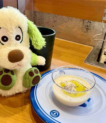 くら寿司に玉ねぎの冷製スープがあったの！✨️おしゃれ