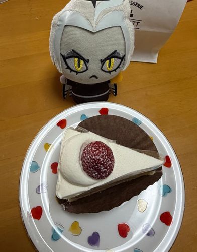 新しくできたケーキ屋に行きました