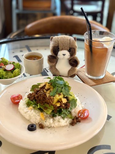 モナカとタコライス食べに来たよ！