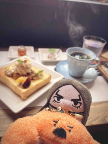 ぷりん🍮と🌰もんぶらんのっかってるふれんちとーすと