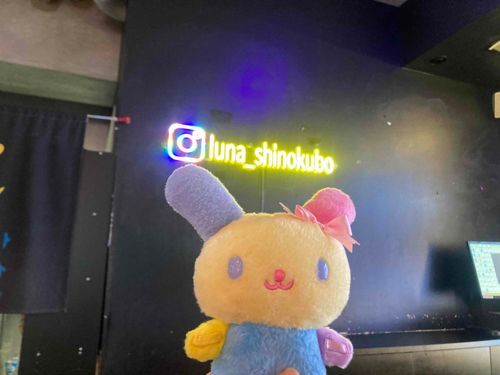 虹色のネオンサイン、これぞsympathy
