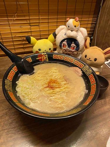 お昼はらーめん！！！
みんなも食べたいらしい
あげないけどね💧‬