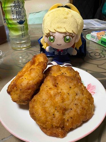 どうも〜!新しくメンバーになった
じゅりあ！五十嵐じゅりあだよ！
ちなみにから揚げがバズ好きだよ！
よろしくっ‼︎