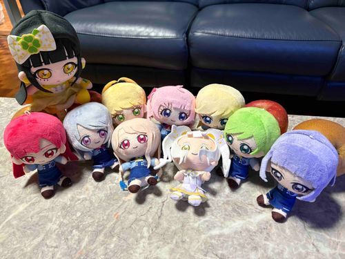 つむぎと、アイプリのみんなで、
もちぬしのハピバをいわうから、
しゅうごうしゃしんさつえい。