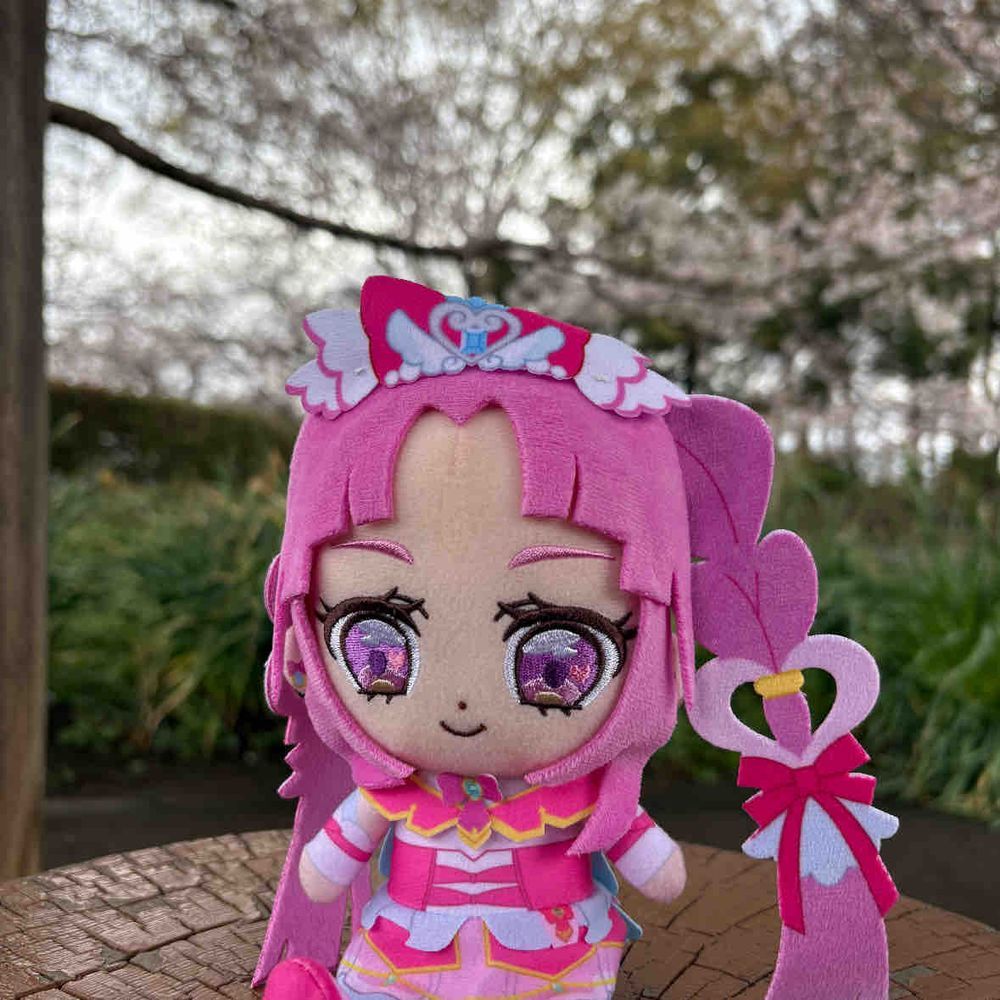 近所の公園の桜の木も見頃だった！
おぉ〜！！　視界に一面に広がる
花びら〜　まさに「美麗」だね〜