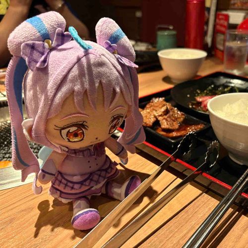 木に引っかかりそうでヒヤヒヤ
しましたけど、一緒の散策
は楽しかったです！　その後の
腹ごしらえには、焼肉ですよ〜