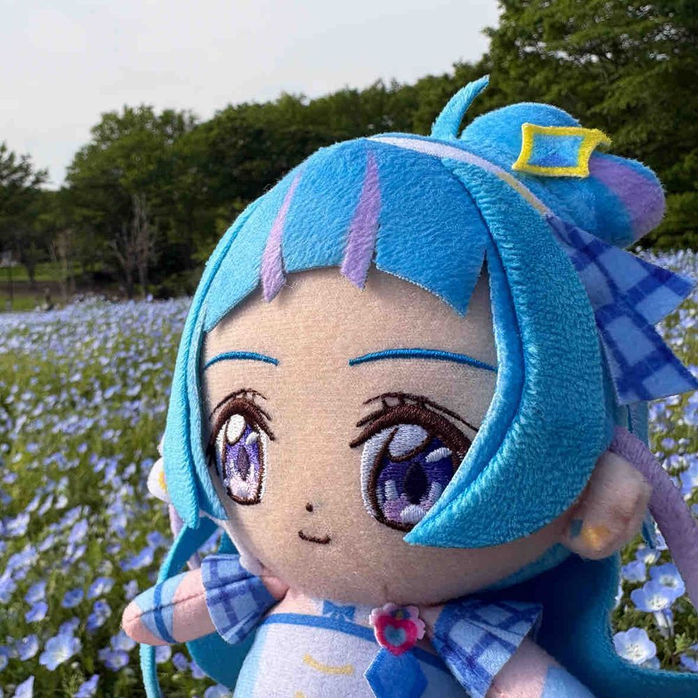 ネモフィラブルーが辺り一面に…
わたしのコスチュームカラーと
だいたいお揃いだね！