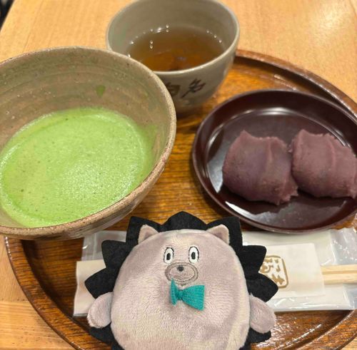 うにぐりくん、赤福だよ