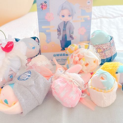 けいそうのちょぎくんがほんまるに…！おようふくをきてないじょうたいでとうちゃくしたから あかちゃんたちにはみせられないってすていさせられた…むむむ…